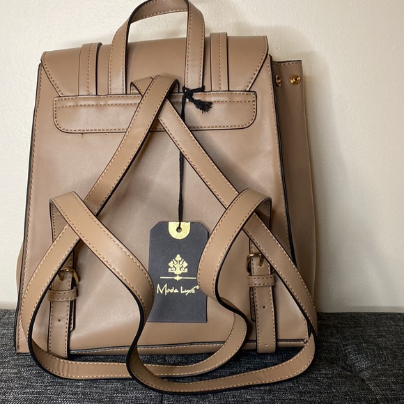 NWT! Moda Luxe Parker Vegan Leather Backpack in Nude - Picture 4 of 8